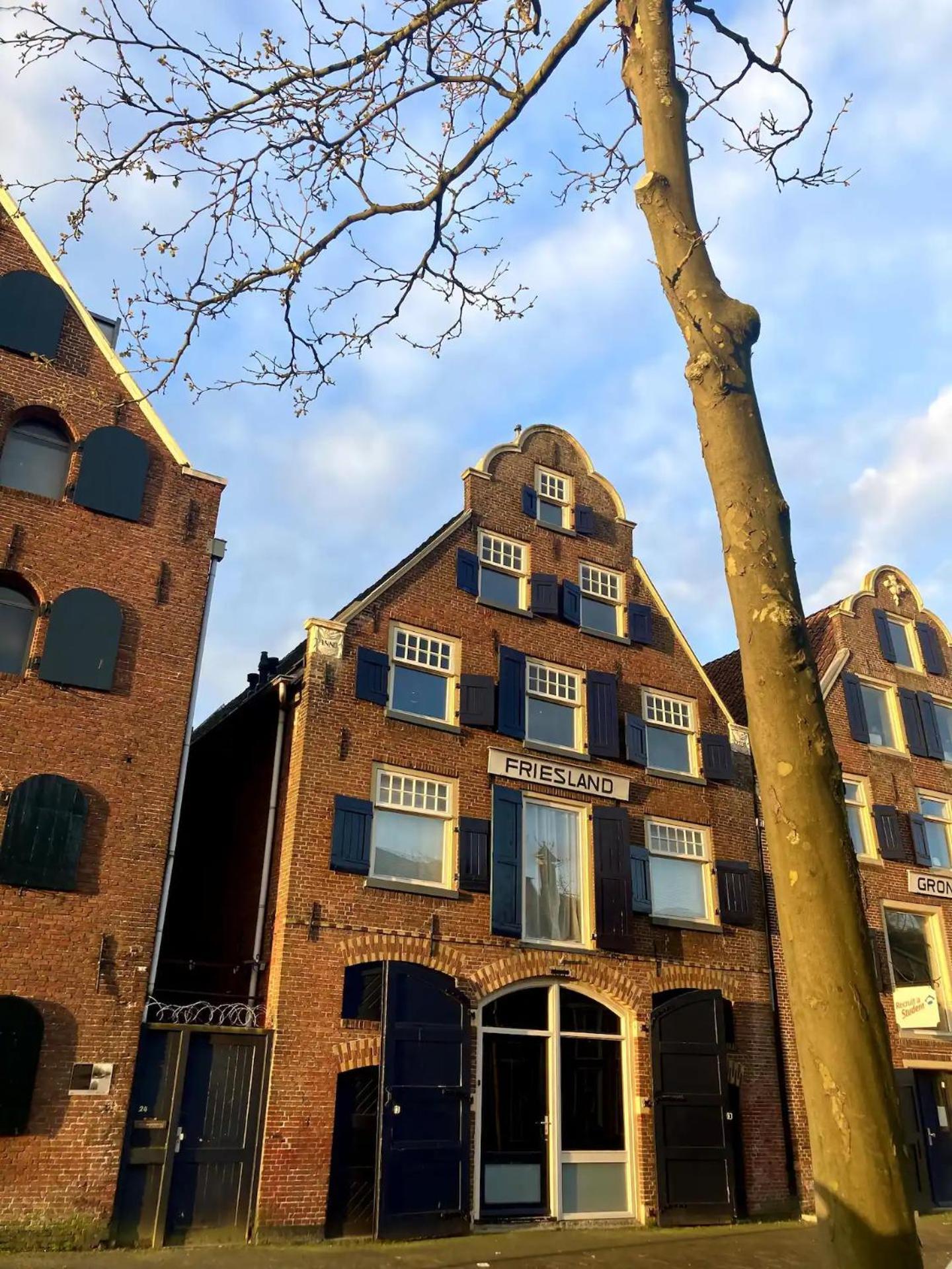 Elegant Appartement In Pakhuis Friesland Centrum Leeuwarden Extérieur photo